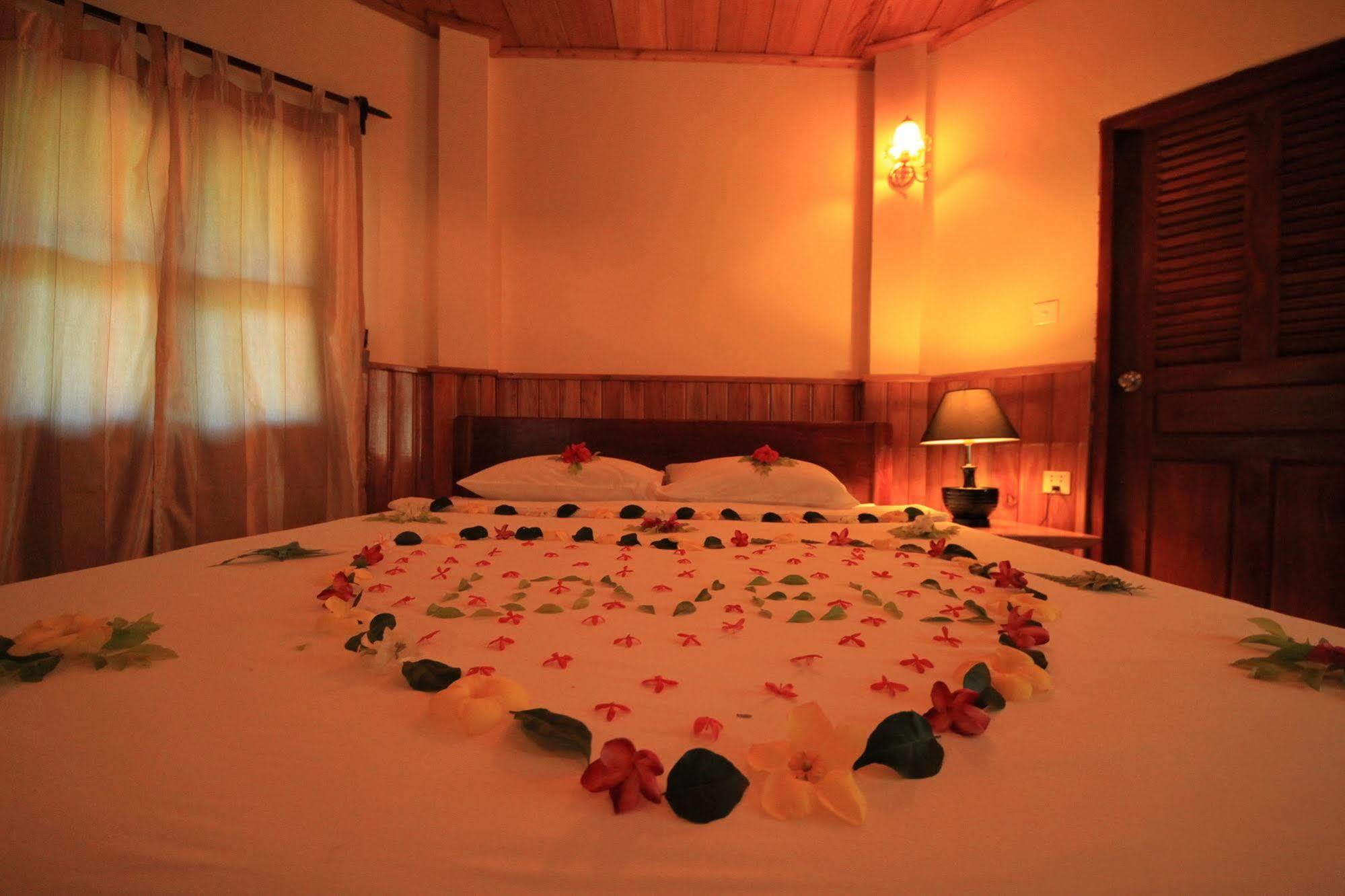 Spring Valley Resort แกบ ภายนอก รูปภาพ
